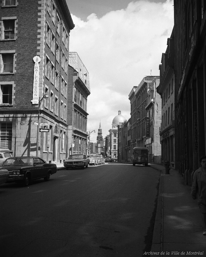 1966-Perspective rue Saint-Paul, vers l'est