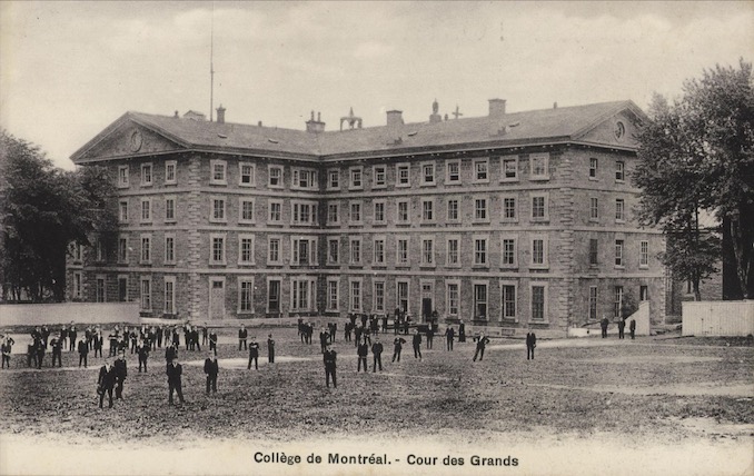 1920 - Collège de Montréal : cour des grands