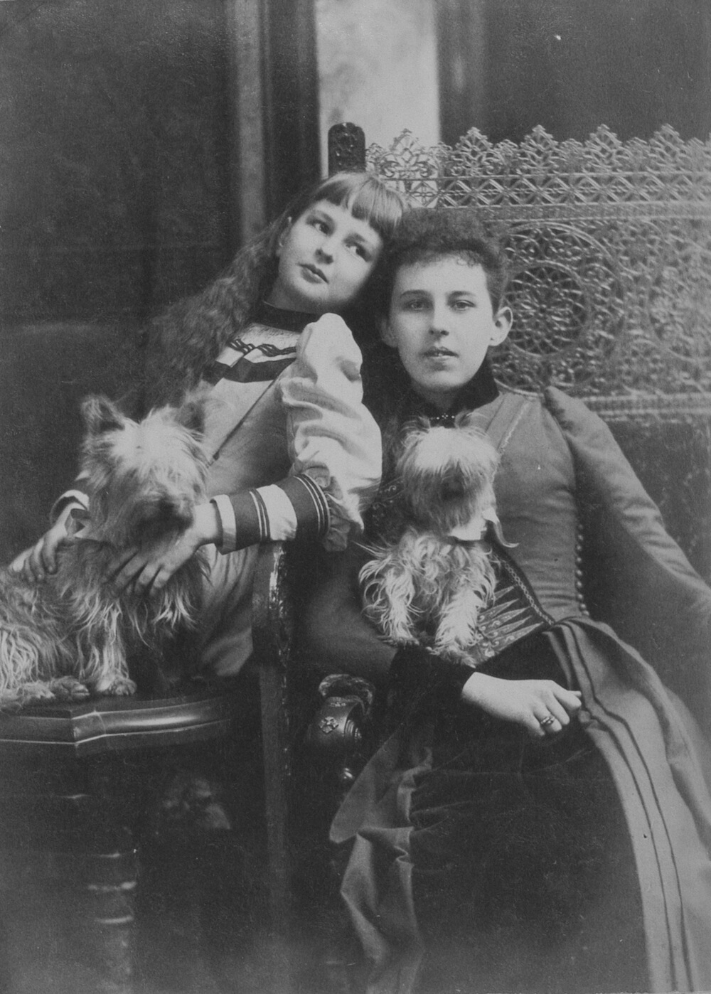 1891 - Missie Lyman and sister with dogs, Montreal