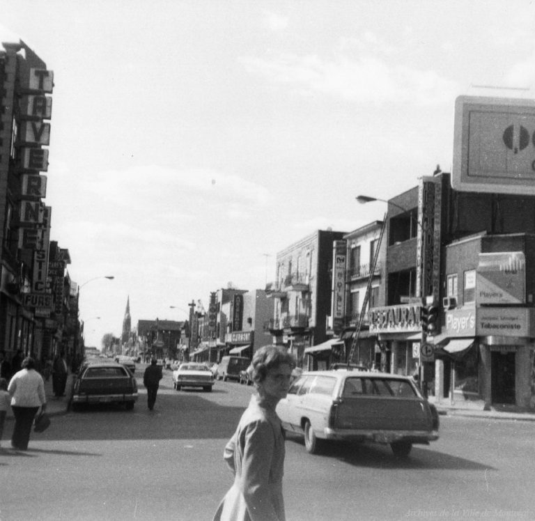 Photographies anciennes de la rue Saint Hubert (19201977)