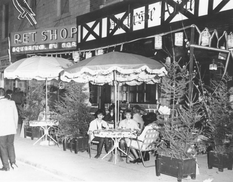 Photographies anciennes de la rue Saint Hubert (19201977)