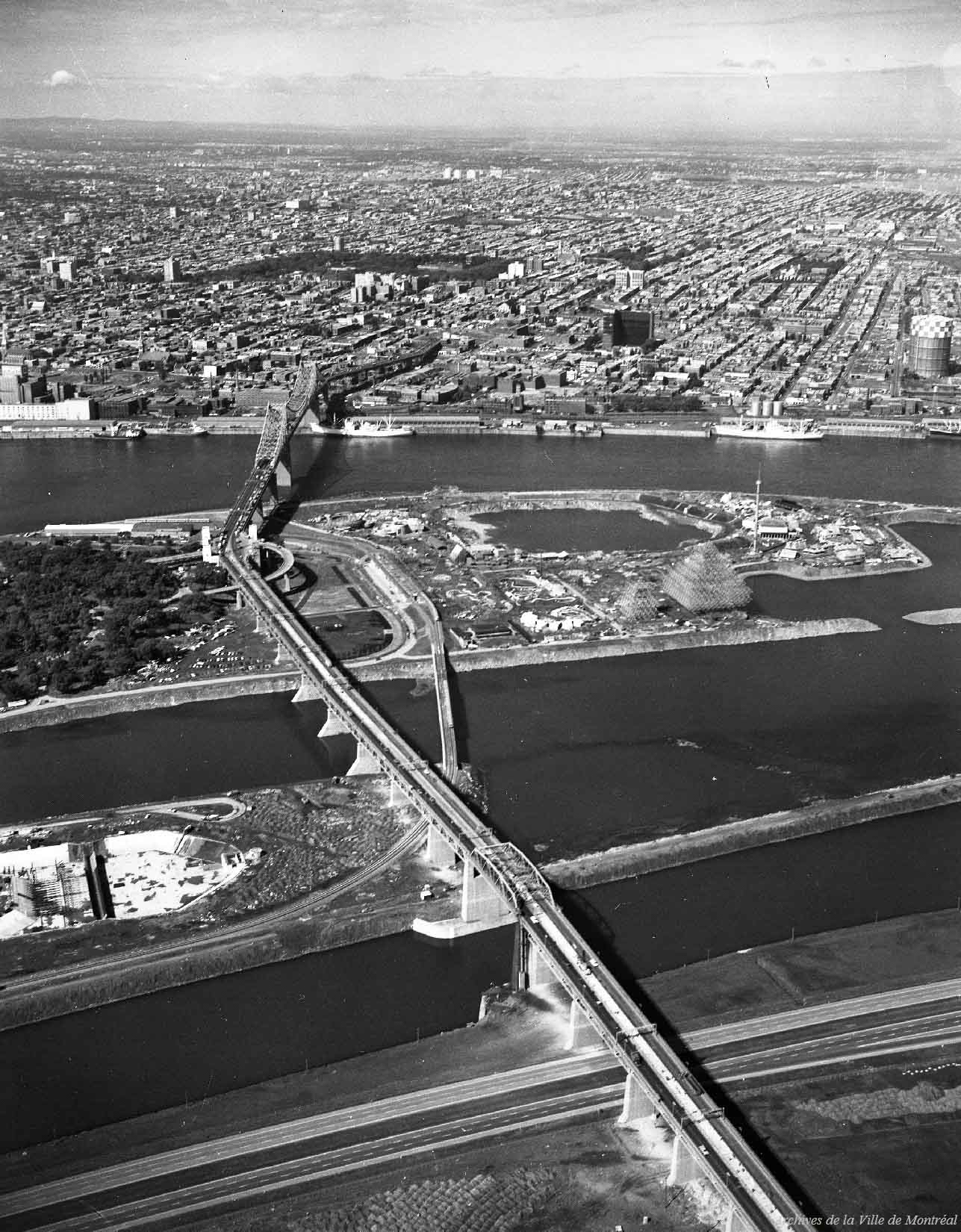 Jacques-Cartier Bridge