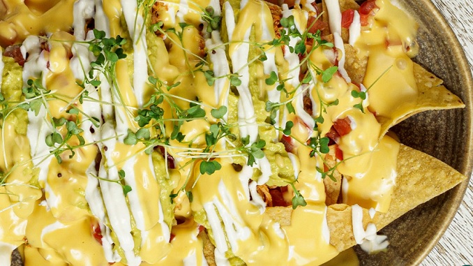 Recipe for Roasted Chicken Nachos with Chipotle Cheese Sauce