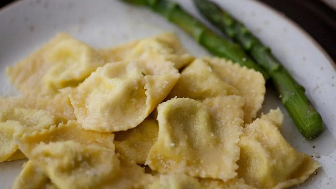 Recipe for Ricotta and Asparagus Tortelli