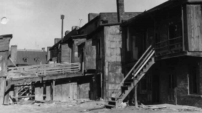 Old Photographs of Alleys in Montréal (1928 - 1972)