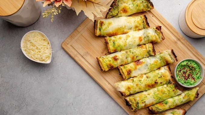 Recipe for Spinach Artichoke Cheesy Garlic Bread