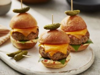 Recipe for Ground Turkey and Cheddar Mini-Cheeseburgers
